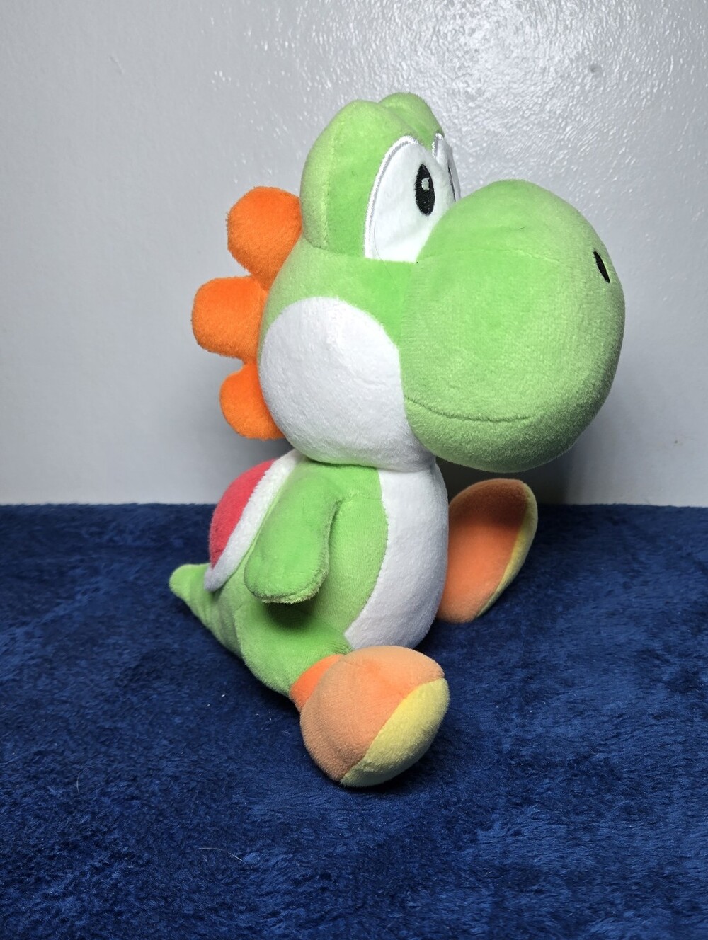Nintendo Super Mario Brothers Yoshi 8" Plush Stuffed  2017